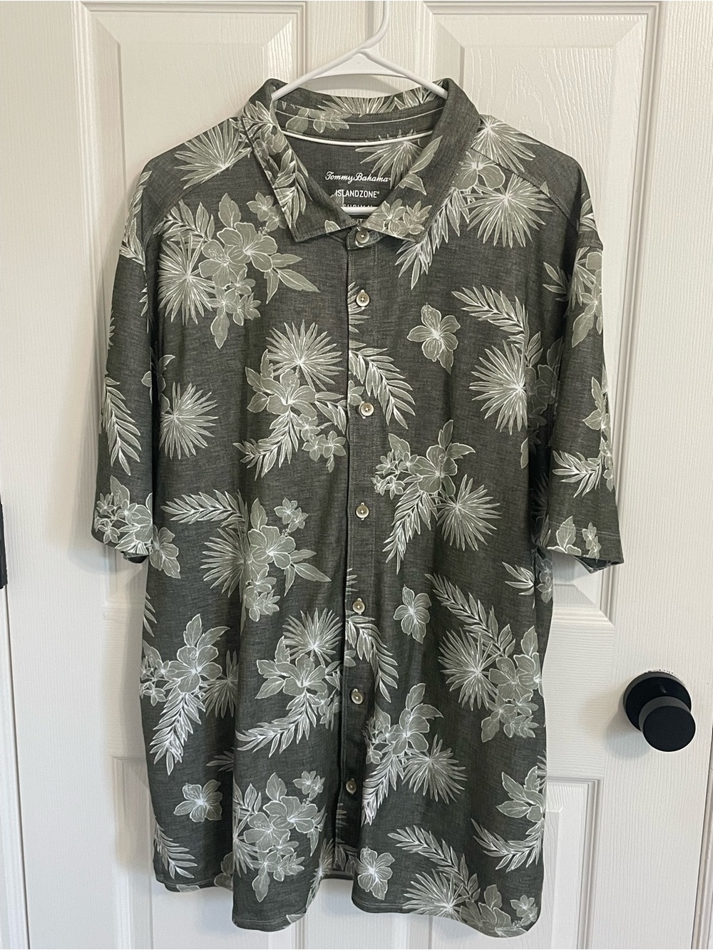 Tommy Bahama Gray-Green Floral Camp Shirt